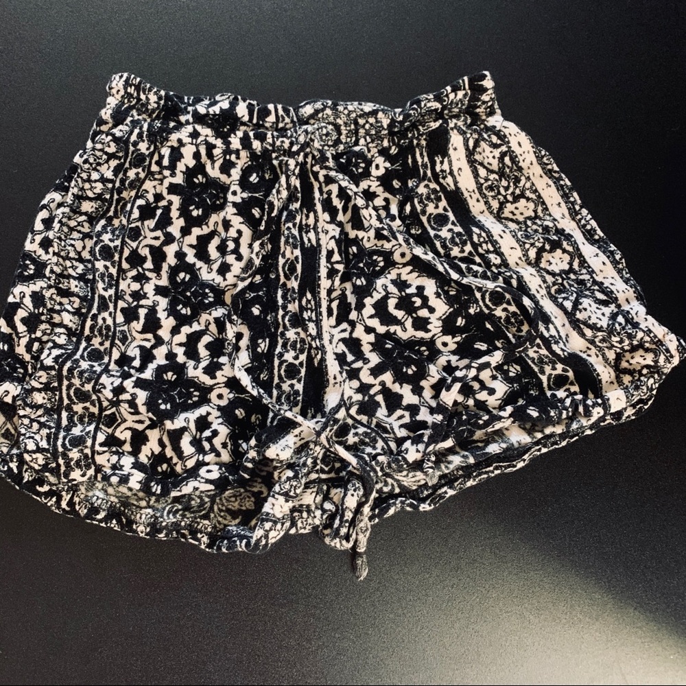 cute summer floral shorts